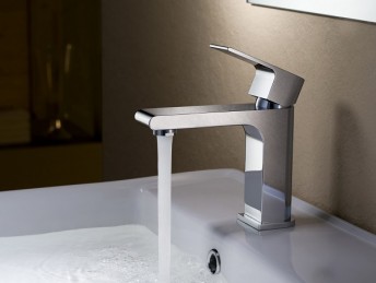 Jubilee Single Handle Chrome Faucet - F01303